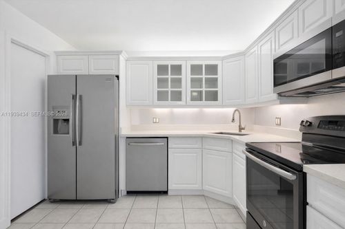 apt-407-2201 S Ocean Dr, Hollywood, FL, 33019-2544 | Card Image