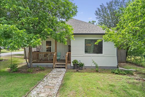514 Wyeth St, Taylor, TX, 76574-2251 | Card Image