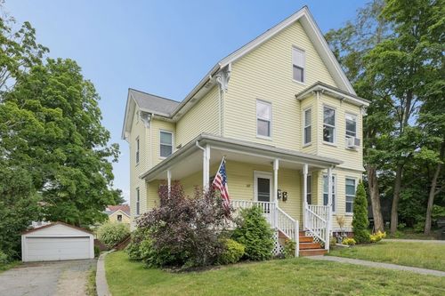 49 Felton St, Hudson, MA, 01749-2136 | Card Image