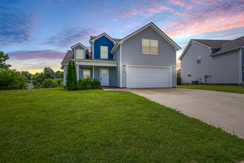 457 Woodtrace Dr, Clarksville, TN, 37042-6142 | Card Image