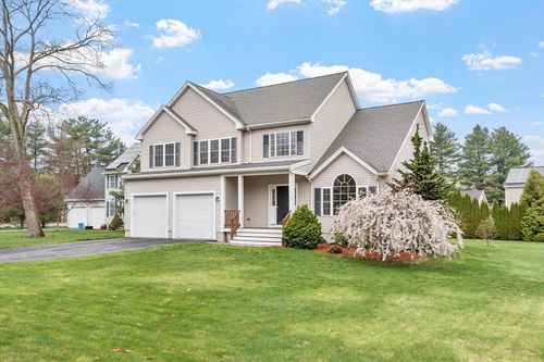 4 Henley Rd, Acton, MA, 01720 | Card Image