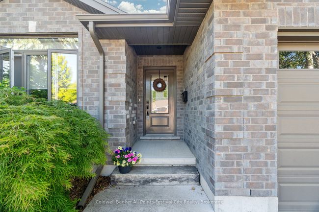 186 Hincks St, House other with 2 bedrooms, 2 bathrooms and 4 parking in Goderich ON | Image 4
