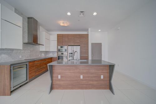 1904-601 Ne 27th St, Miami, FL, 33137-4639 | Card Image
