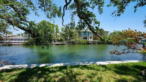 5033 Oxford Dr, SARASOTA, FL, 34242-1407 | Card Image
