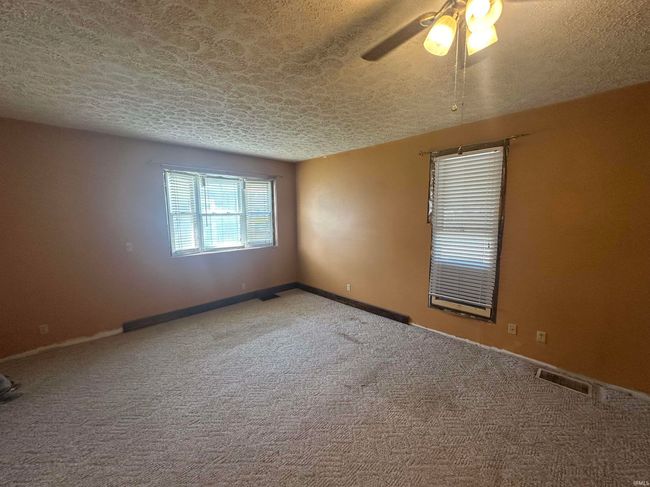 448 N 7 Th St, House other with 4 bedrooms, 3 bathrooms and null parking in Mitchell IN | Image 17