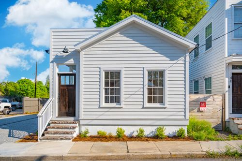 a-42 Poinsett St, Charleston, SC, 29403-3722 | Card Image