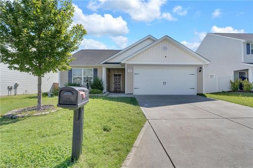 227 Kendall Dr, Winston Salem, NC, 27107-6890 | Card Image