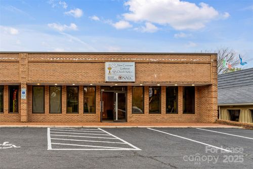 522 W Fleming Dr, Morganton, NC, 28655-3960 | Card Image