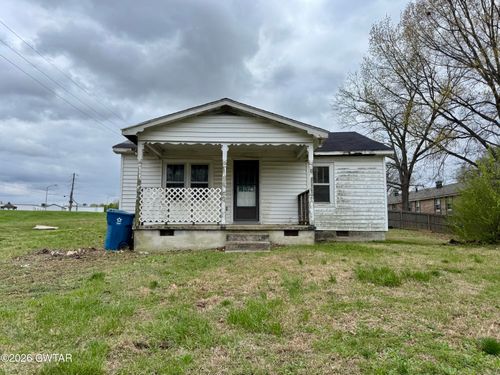702 Gibson Rd, Trenton, TN, 38382-2312 | Card Image
