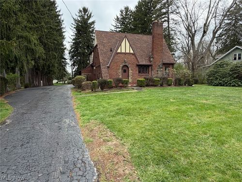 1133 Bellview Street Ne, Canton, OH, 44721 | Card Image