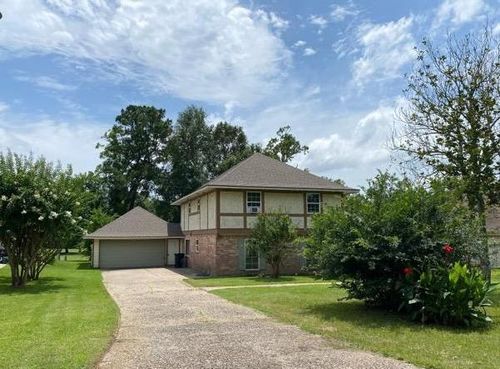 830 Stone Mountain Dr, Conroe, TX, 77302-3832 | Card Image
