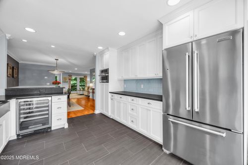 160 Ambassador Dr, Red Bank, NJ, 07701-2295 | Card Image