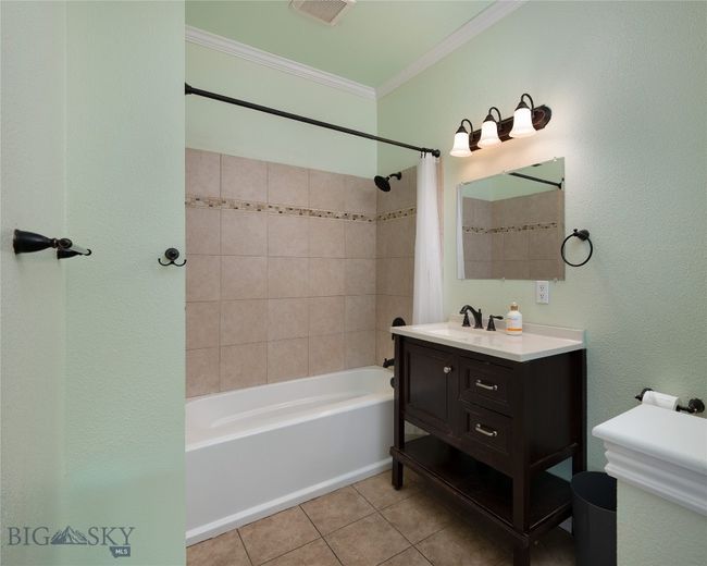 Guest Bathroom | Image 32