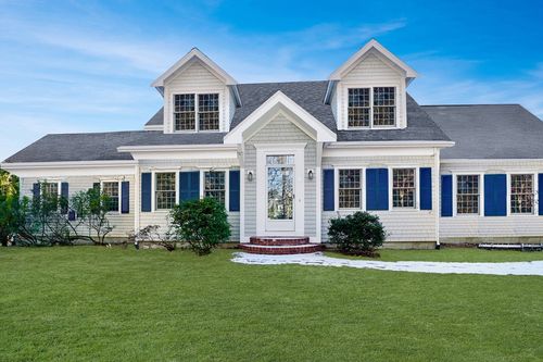 2 Boulder Rd, Bourne, MA, 02532 | Card Image