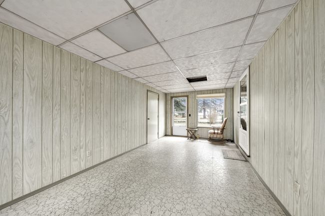 Breezeway from Front door | Image 24