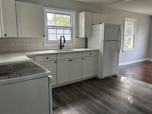 152 Cottage Rd, Enfield, CT, 06082-2209 | Card Image