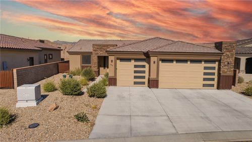834 Onate Ct, Bullhead City, AZ, 86429-5901 | Card Image