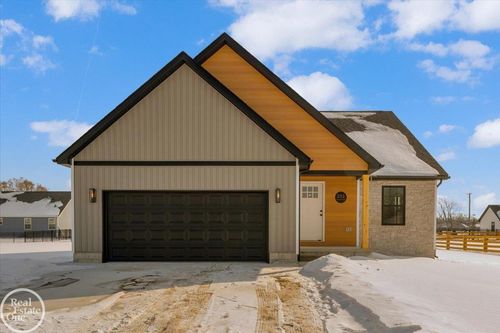2 Shelldrake Ln, Saint Clair, MI, 48079 | Card Image