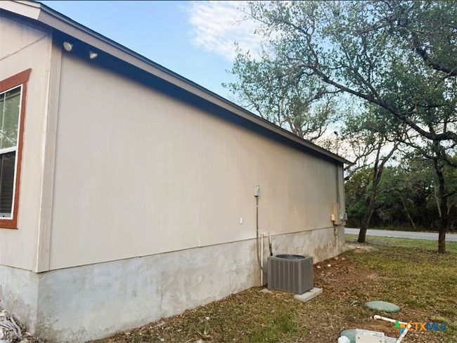 Side view of home. | Image 23