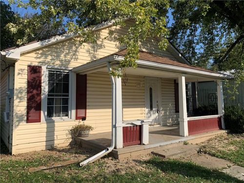 180 N Mill St, Dover, MO, 64022-8801 | Card Image