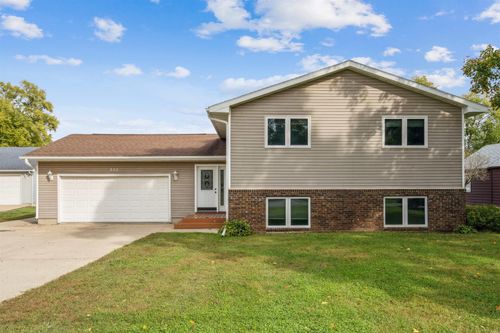 825 Jones Rd, Evansdale, IA, 50707-1709 | Card Image