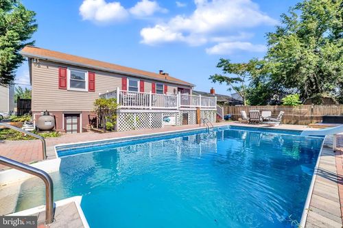 7910 W End Dr, ORCHARD BEACH, MD, 21226-2043 | Card Image