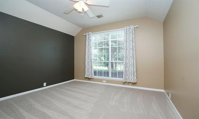 3rd bedroom. | Image 24