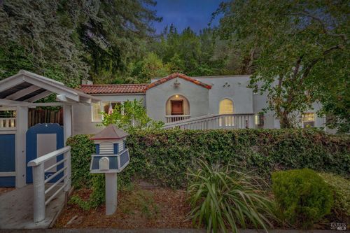 174 Bothin Rd, Fairfax, CA, 94930-1470 | Card Image