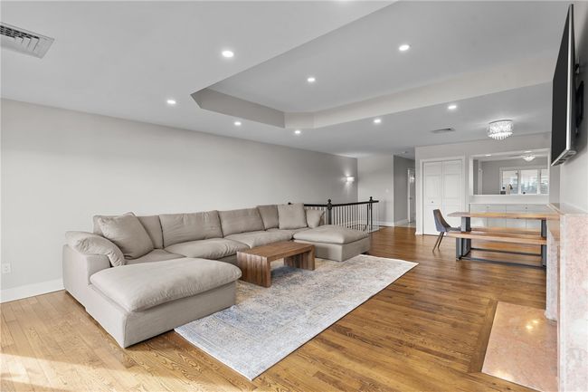 APT-5 - 400 Meshanticut Valley Pkwy, Condo with 2 bedrooms, 3 bathrooms and 2 parking in Cranston RI | Image 20