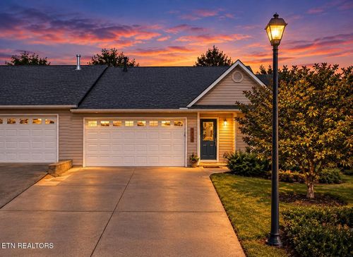 6339 Sky Song Ln, Knoxville, TN, 37914-9675 | Card Image