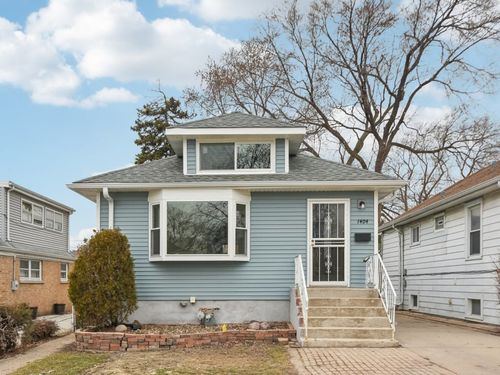 1404 N 36th Ave, Melrose Park, IL, 60160-2727 | Card Image