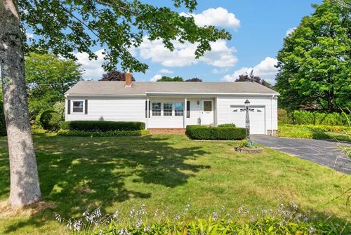 17 Chapel St, Gardner, MA, 01440-1742 | Card Image