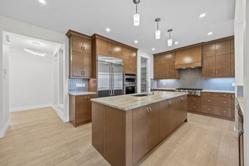 192 Magnolia Manor Se, Calgary, AB, T3M3J1 | Card Image