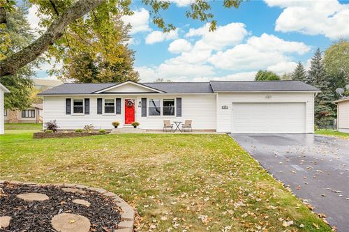 99 Larkins Xing, Greece, NY, 14612-2727 | Card Image
