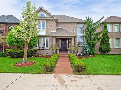 79 Clairfields Dr E, Guelph, ON, N1L1L9 | Card Image
