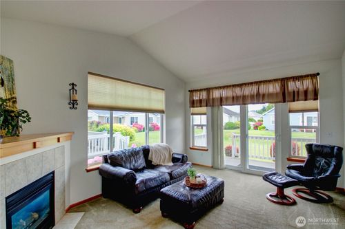 1191 Decatur Cir, Burlington, WA, 98233-3045 | Card Image