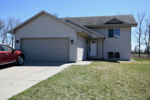 108 Twin Oaks Ln, Brookings, SD, 57006-7270 | Card Image