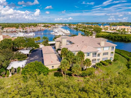 201-5250 E Harbor Village Dr, Vero Beach, FL, 32967-7322 | Card Image