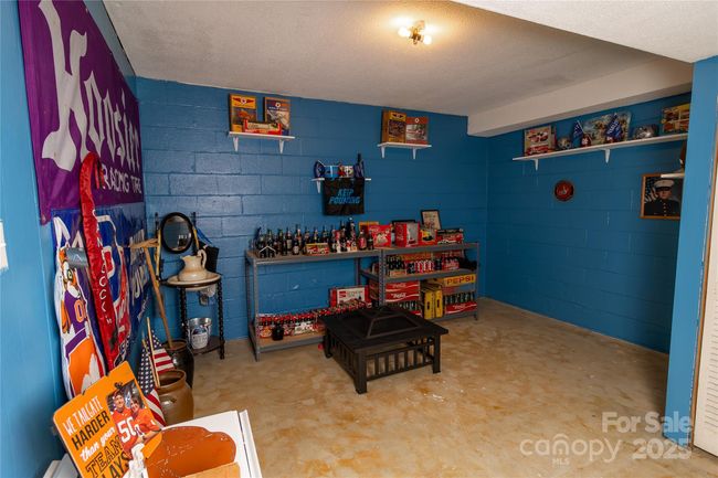 1352 W Cherokee St, House other with 3 bedrooms, 3 bathrooms and null parking in Blacksburg SC | Image 28