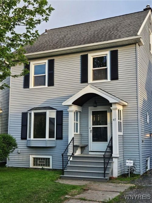 47 Nassau Ave, Buffalo, NY, 14217-2117 | Card Image