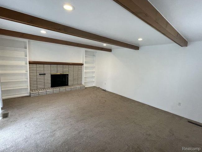 4924 Broomfield Ct, House other with 3 bedrooms, 3 bathrooms and null parking in West Bloomfield MI | Image 8