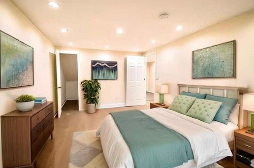 1-Withheld Withheld, Brooklyn, NY, 11235 | Card Image