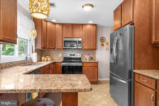 1122 N 14 Th St, House other with 3 bedrooms, 2 bathrooms and null parking in Allentown PA | Image 11