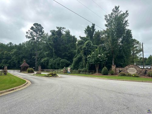 112 Peninsula Ave, Macon, GA, 31220-6929 | Card Image