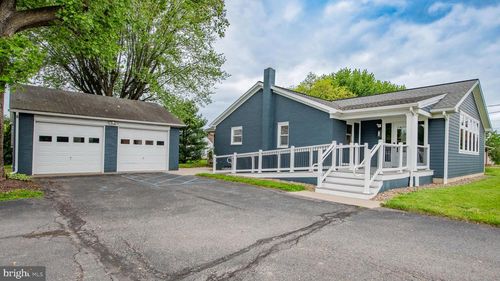 121 Jpm Road, Lewisburg, PA, 17837 | Card Image