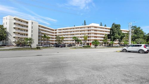 apt-l506-2905 Point East Dr, Aventura, FL, 33160-2609 | Card Image