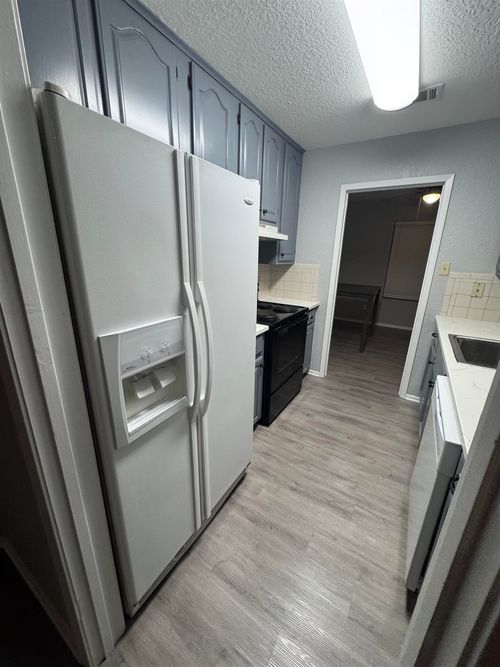 8273 Heartfield, Beaumont, TX, 77706 | Card Image