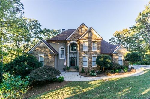 2819 Point Overlook, Gainesville, GA, 30501-1253 | Card Image