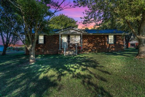 100 Poplar Grove Rd, Westmoreland, TN, 37186-2520 | Card Image