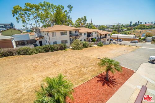 335 Warren Ln, Inglewood, CA, 90302-3113 | Card Image